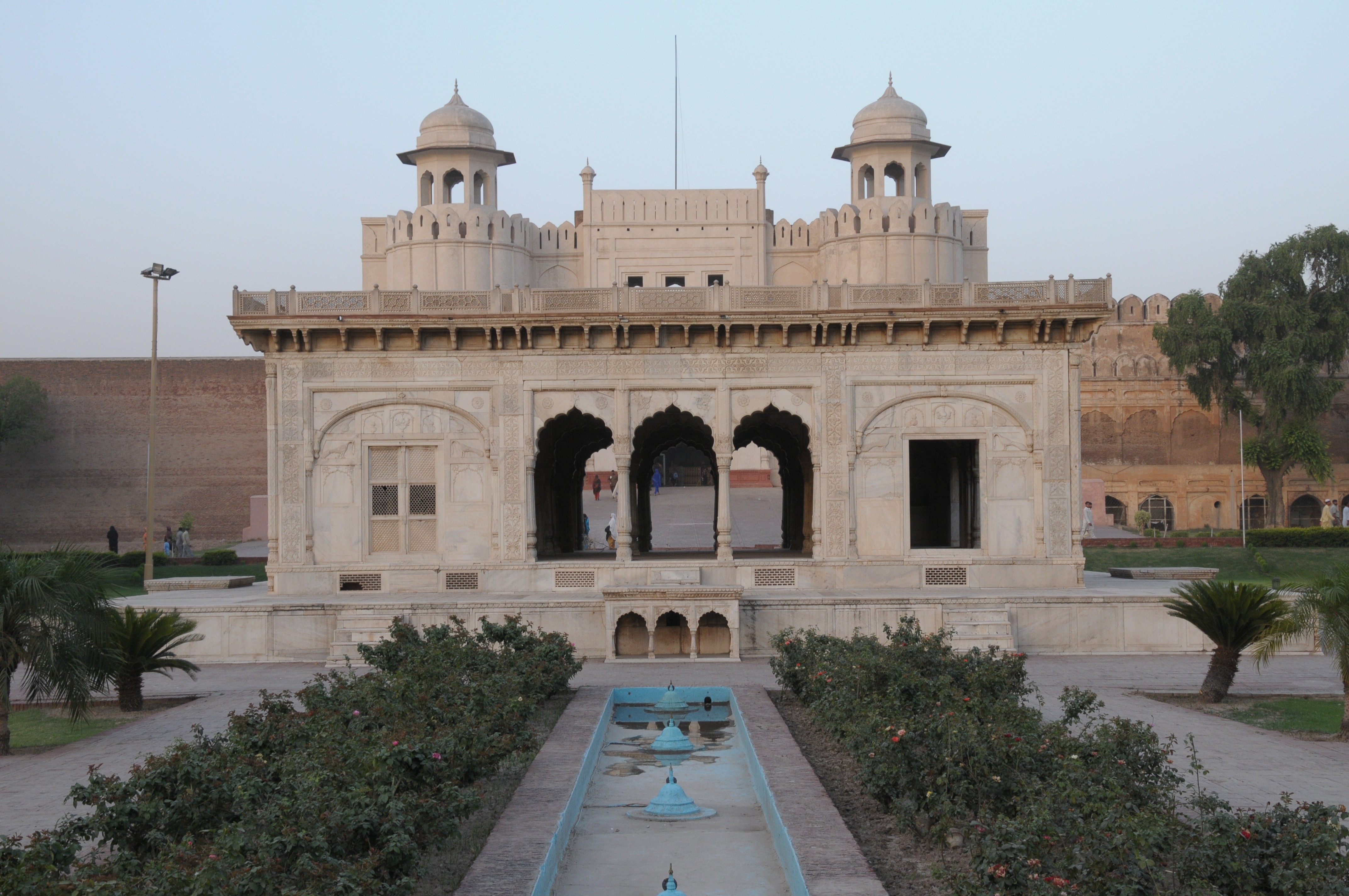 فن اور فن تعمیر